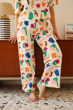 Julie D. fait du 38 et porte une taille M