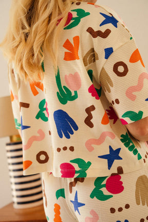 Julie D. fait du 38 et porte une taille M