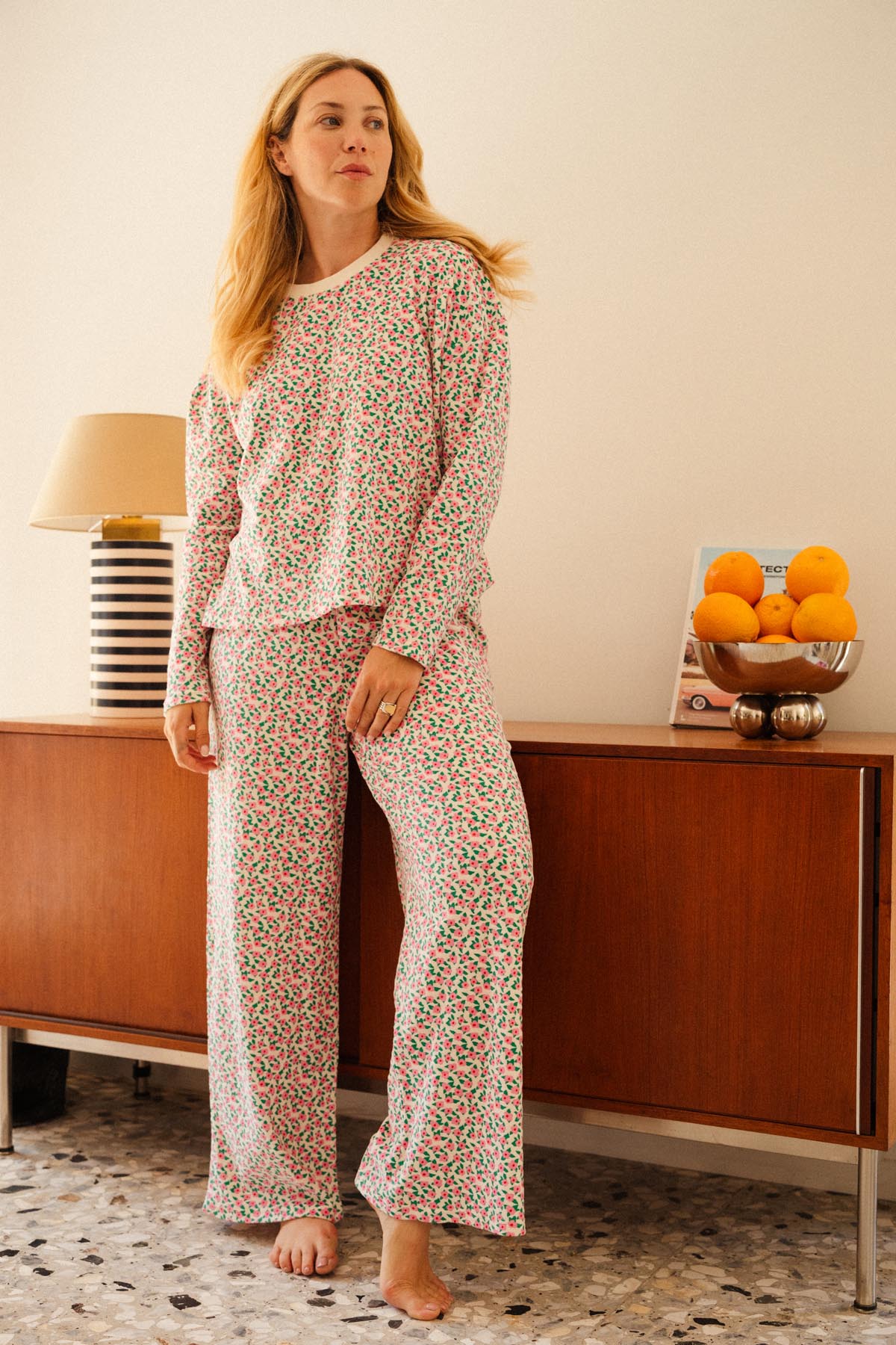 Julie D. fait du 38 et porte une taille M