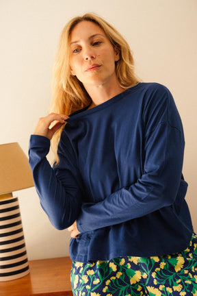 Julie D. fait du 38 et porte une taille M