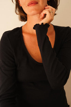 Julie A. fait du 36 et porte une taille XS