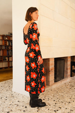 Julie A. fait du 36 et porte une taille XS