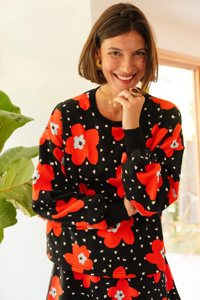 Julie A. is a size 36 and wears a size XS/S