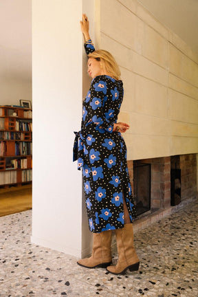 Julie D. fait du 38 et porte une taille M