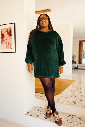 Tiffany is a size 48 and wears a size 3XL/4XL