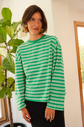 Julie A. fait du 36 et porte une taille XS/S