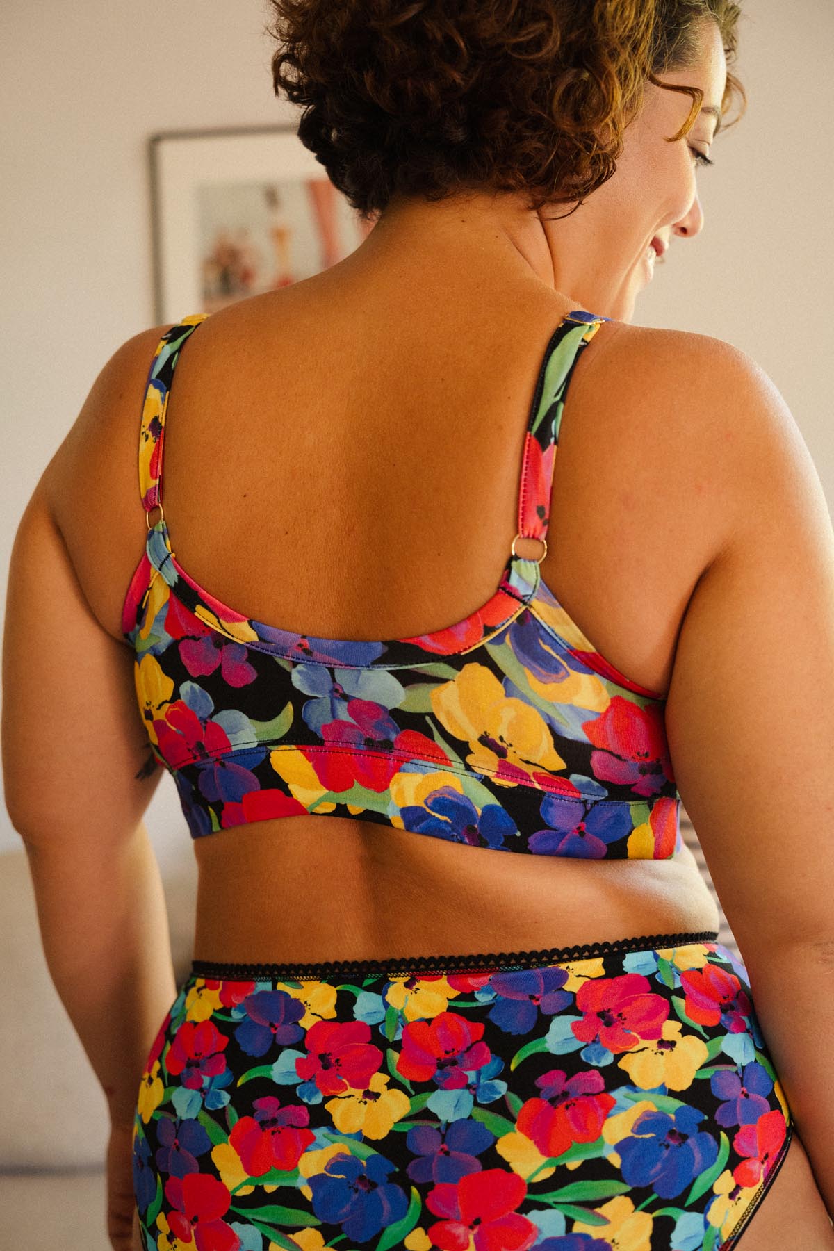 Amandine fait du 95G et porte une taille 3XL