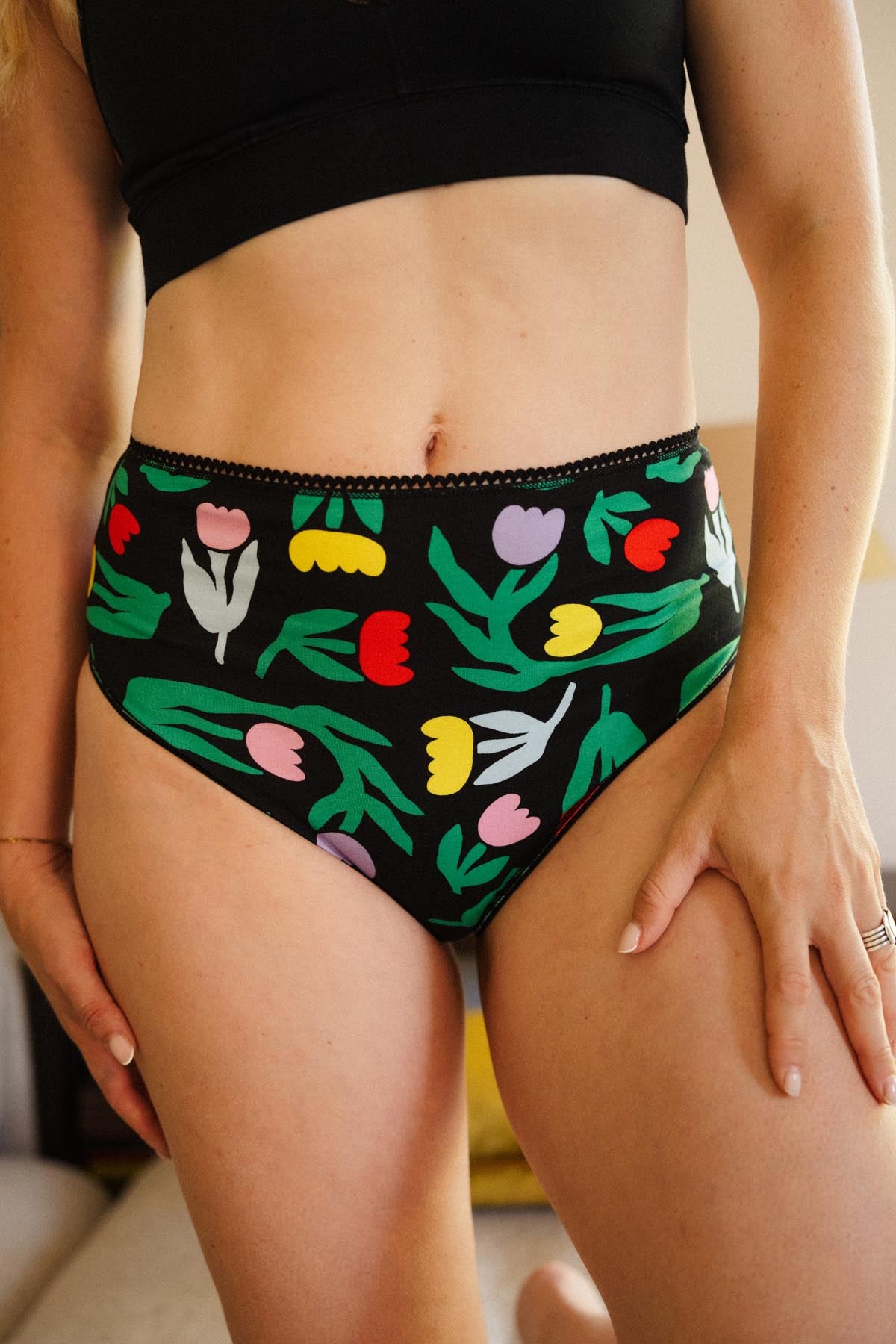 Julie D. fait du 38 et porte une taille M