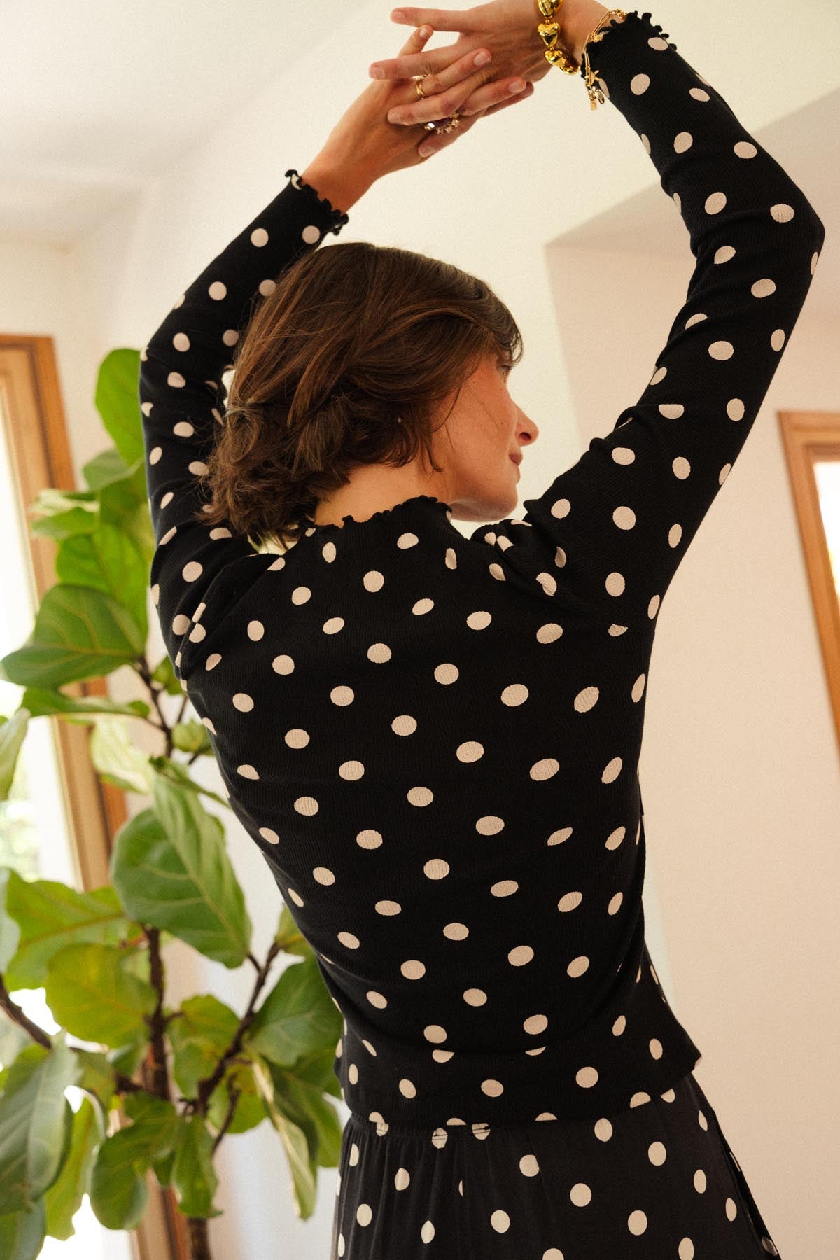 Julie A. fait du 36 et porte une taille XS/S