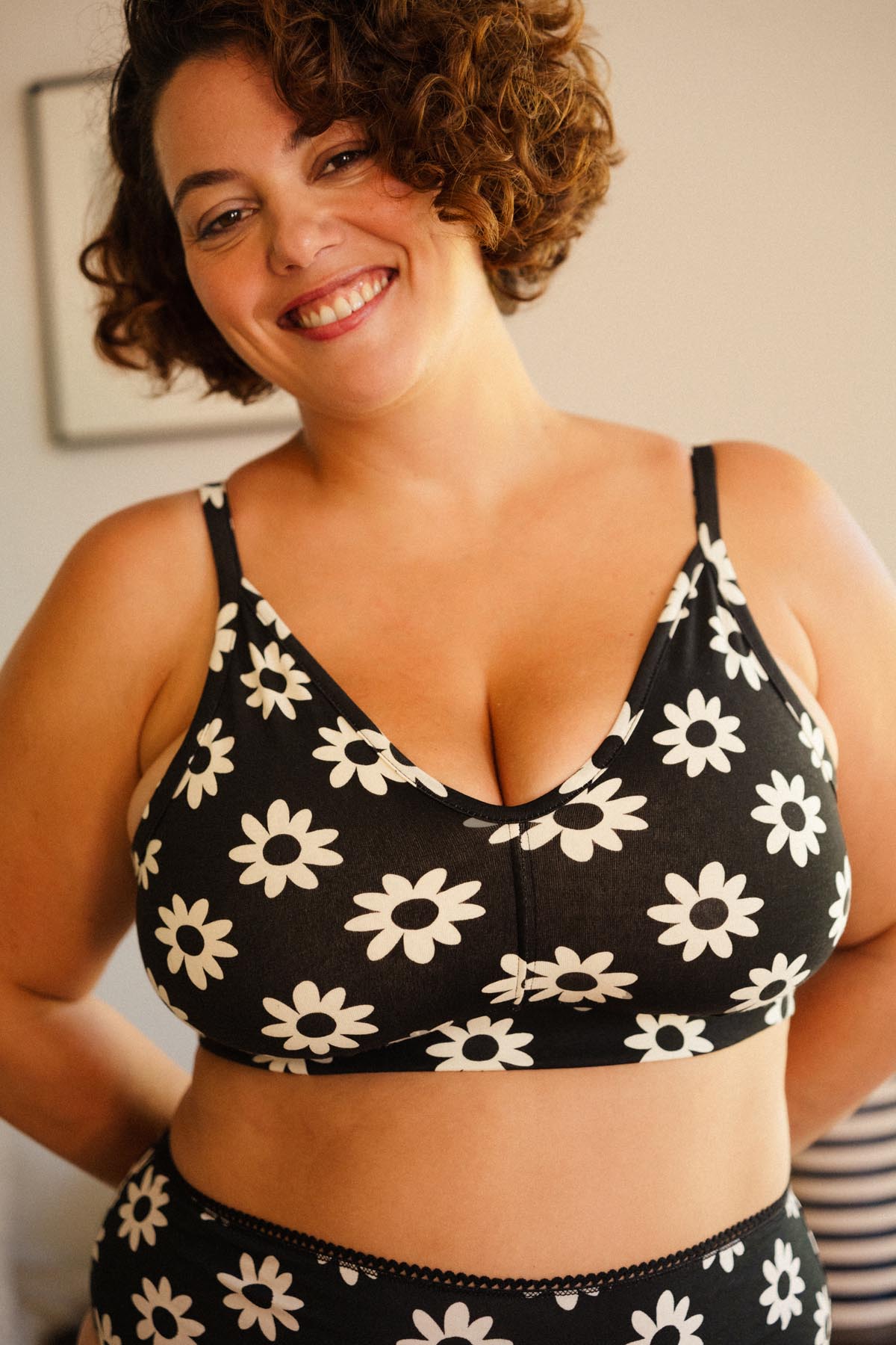 Amandine fait du 95G et porte une taille 3XL
