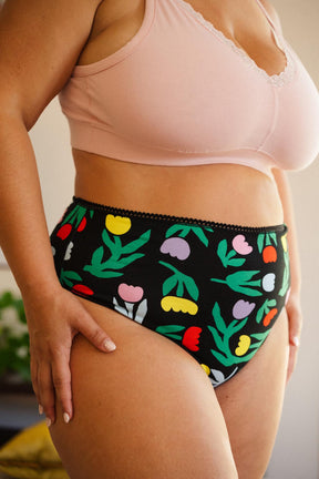 Amandine fait du 44 et porte une taille 2XL