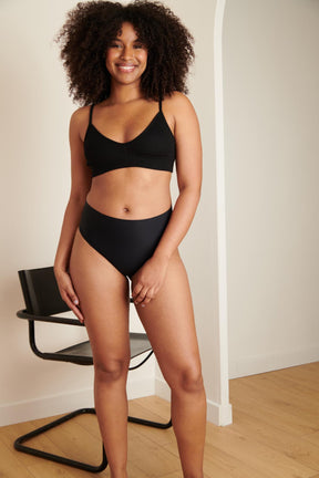 Marie-Charles fait du 38 et porte une taille M