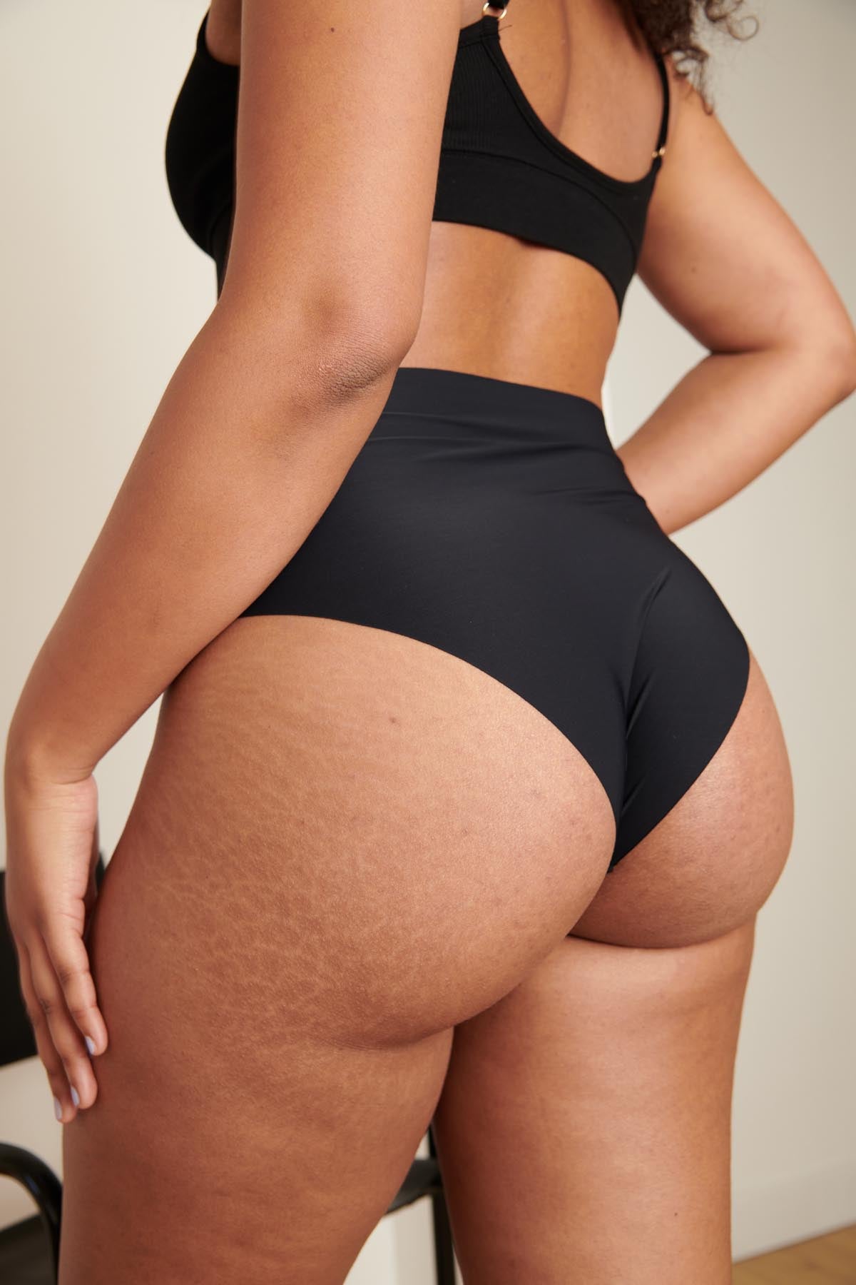 Marie-Charles fait du 38 et porte une taille M