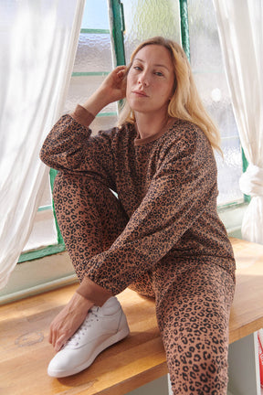 Julie fait du 40 et porte une taille M/L