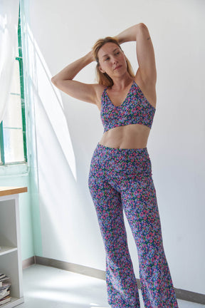 Julie fait du 40 et porte une taille M