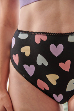 Julie fait du 40 et porte une taille M
