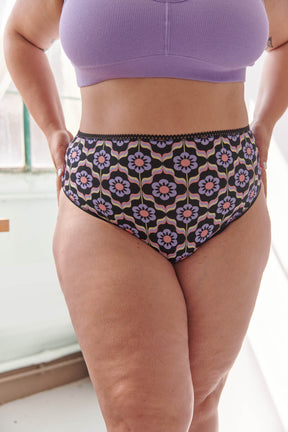 Amandine fait du 44 et porte une taille 2XL