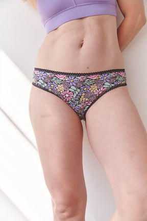 Julie fait du 40 et porte une taille M