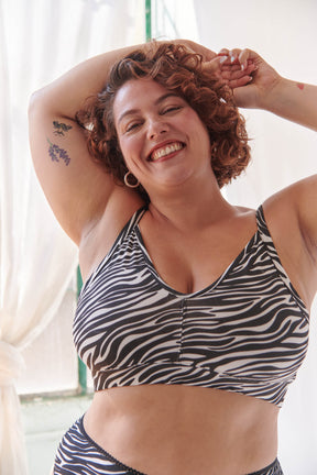 Amandine fait du 100F et porte une taille 3XL