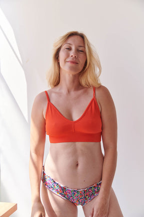 Julie fait du 40 et porte une taille M