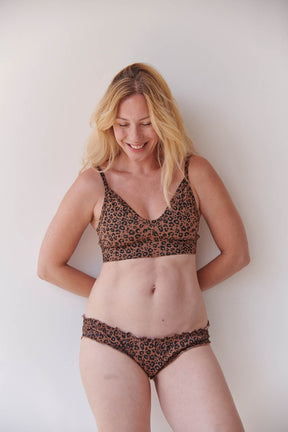 Julie fait du 40 et porte une taille M