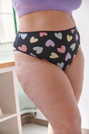 Amandine fait du 44 et porte une taille 2XL