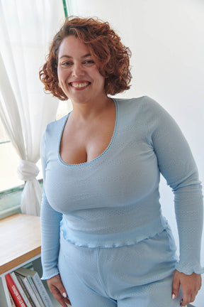Amandine fait du 44 et porte une taille 2XL