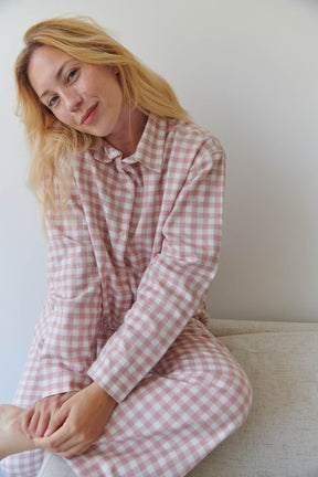 Julie fait du 40 et porte une taille M