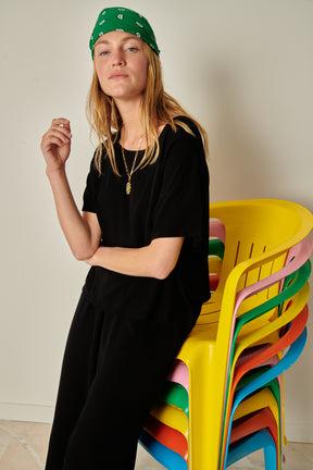Violette fait du 36 et porte une taille S