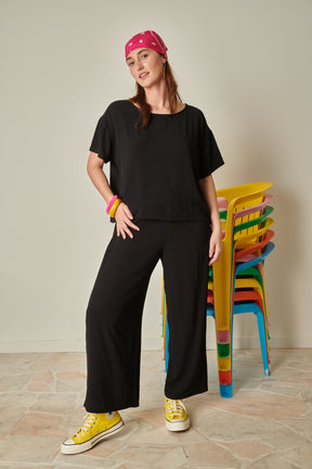 Lorea fait du 38 et porte une taille M