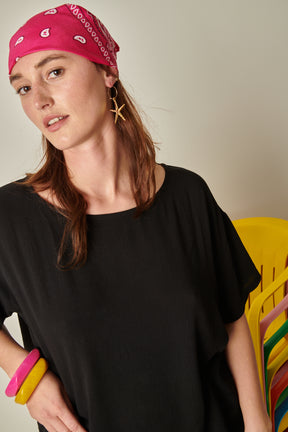 Lorea fait du 38 et porte une taille M