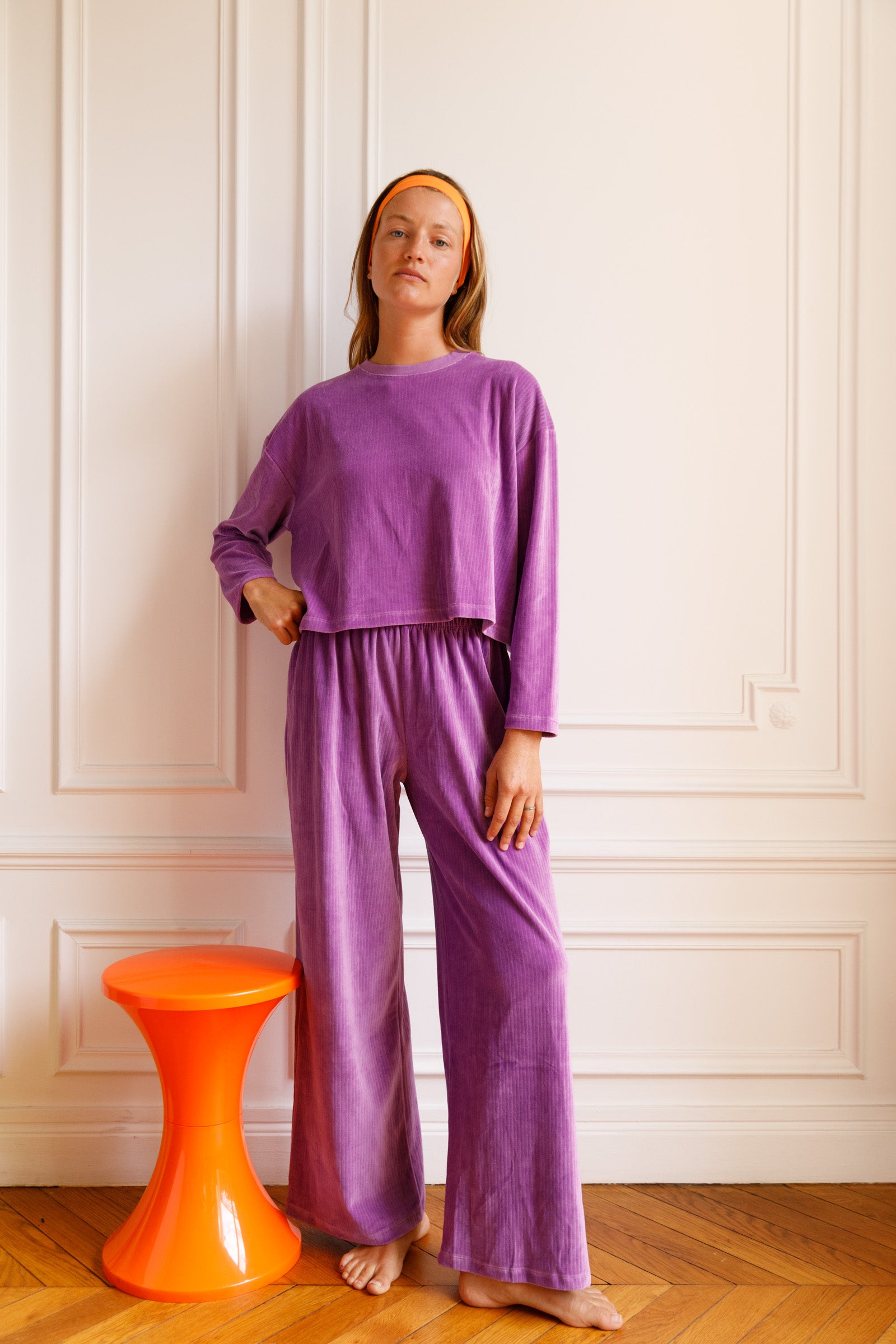 Violette fait 1m75 et du 36, elle porte une taille S