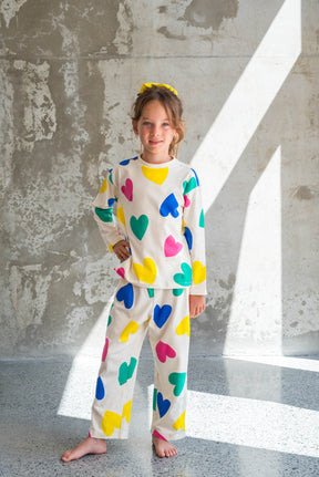 L. porte une taille 7/8 ans